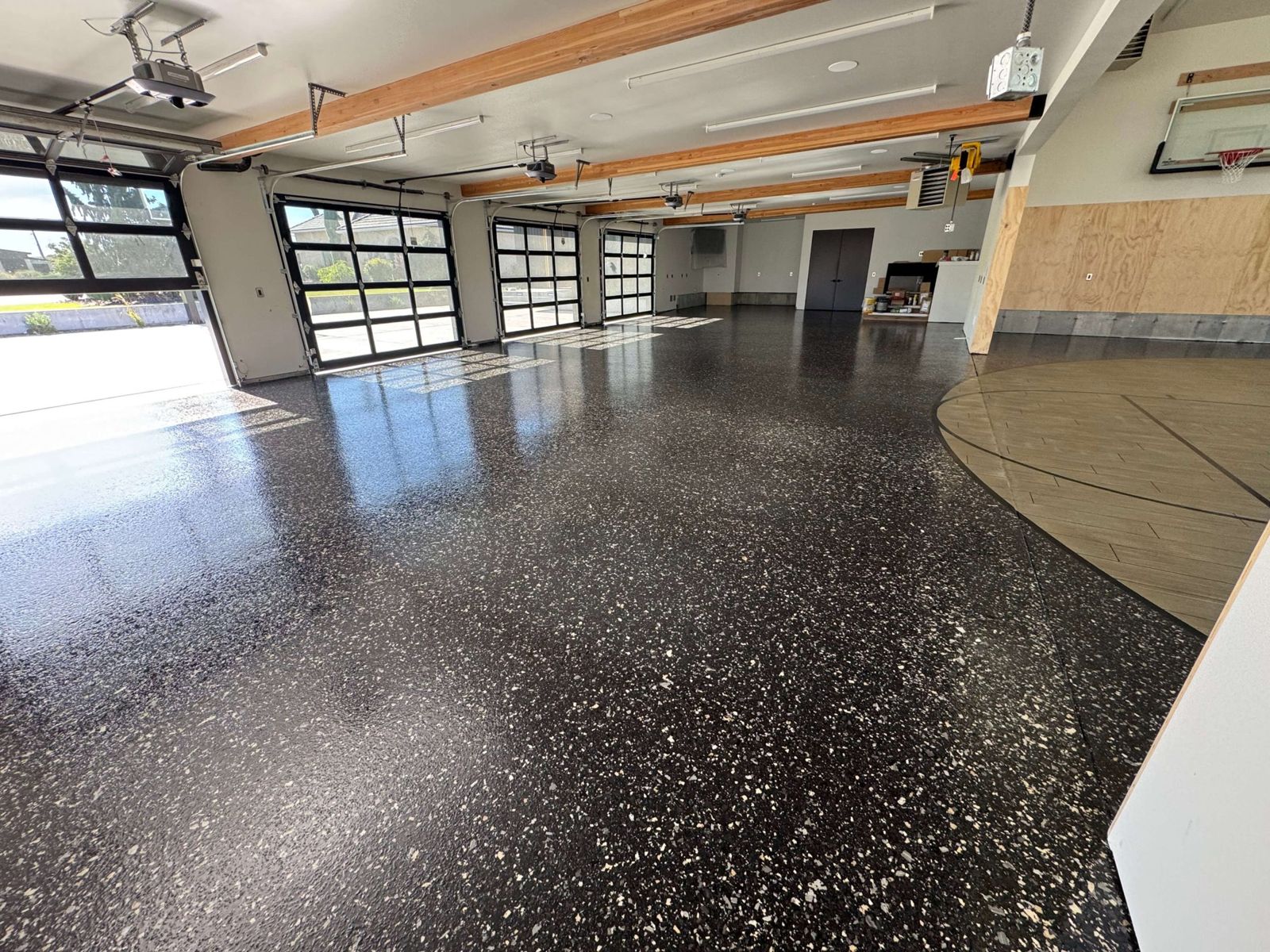 System example - flake for locker rooms