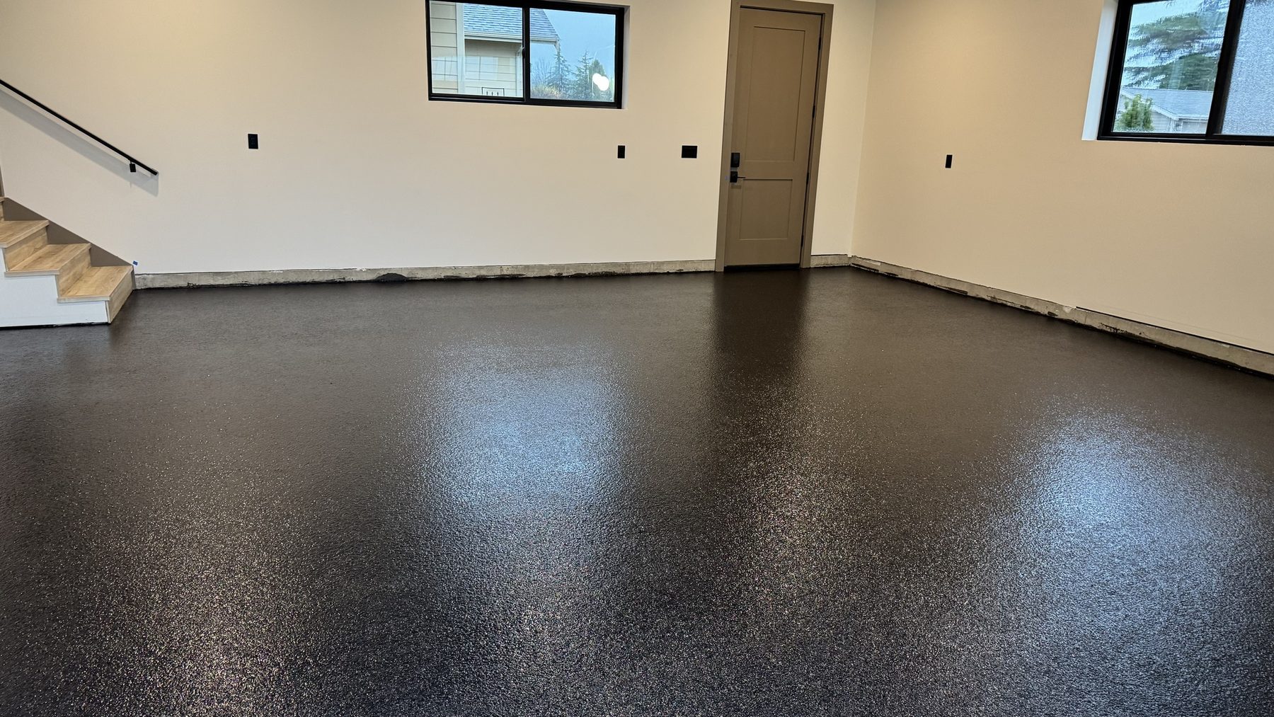 Dark brown flake with interior stairs
