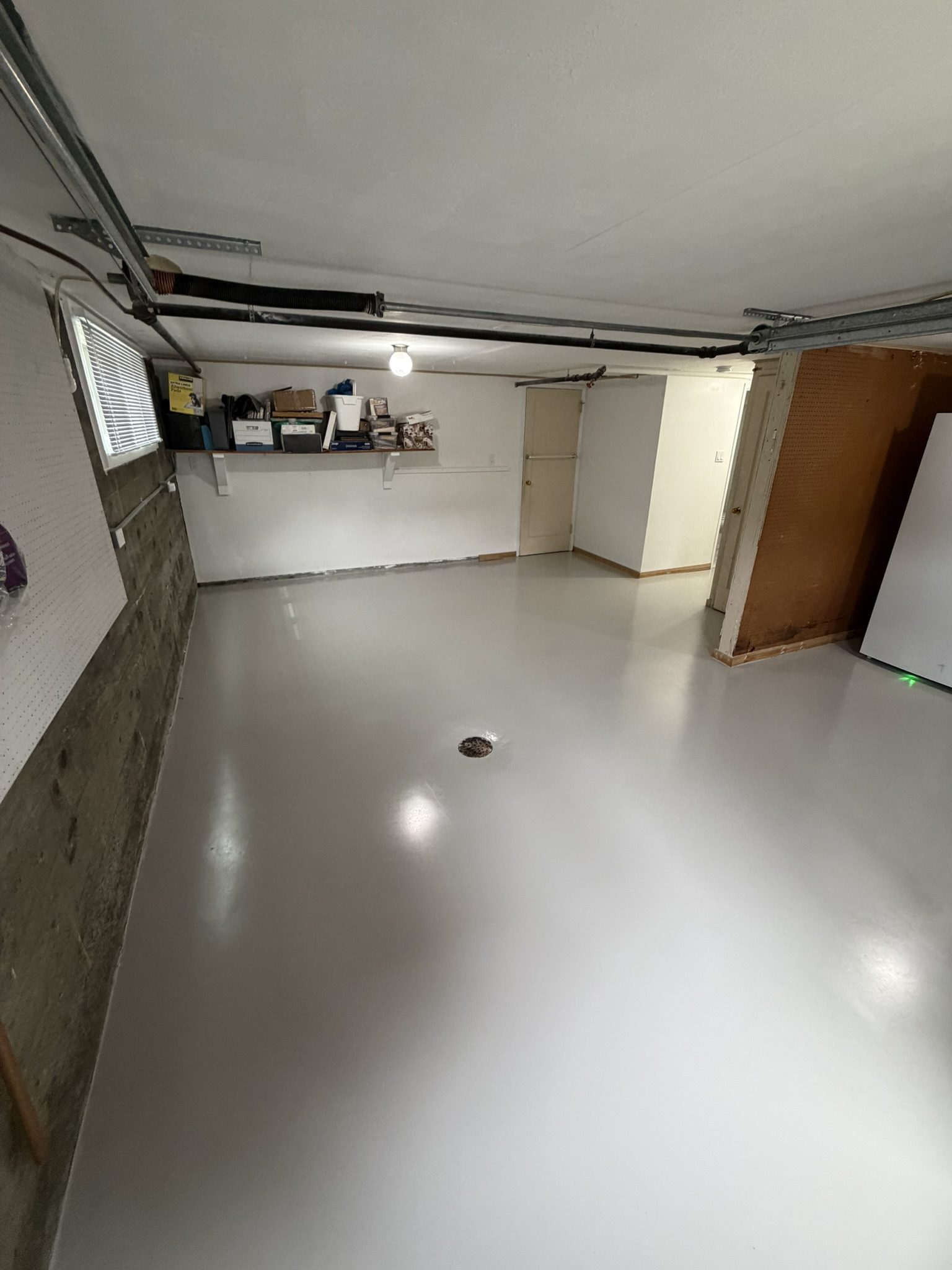 Sealed basement garage - MVB plus solid color