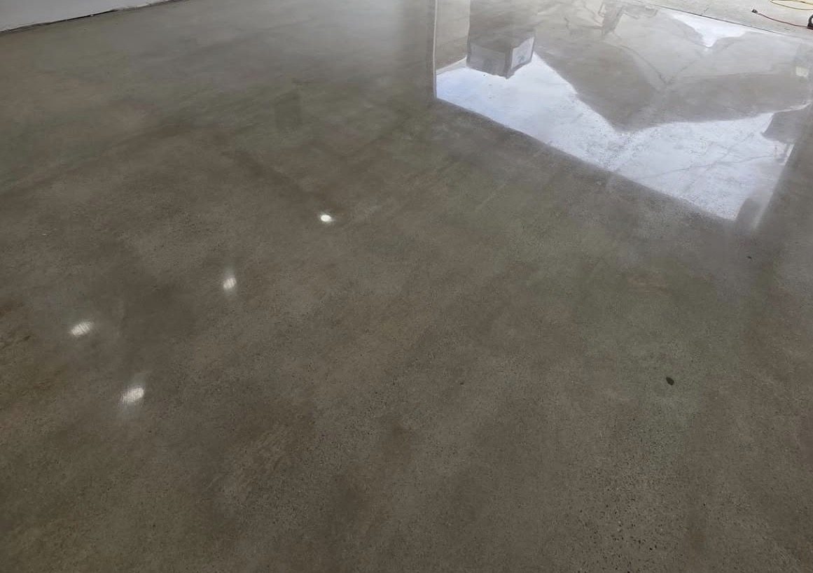 Polished concrete, mirror finish